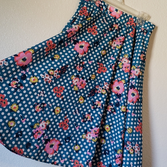Modcloth Polka Dot Swing Skirt - Picture 3 of 10